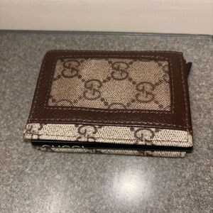 MEN'S GUCCI GG MONOGRAM LOGO CANVAS LEATHER TRIFOLD WALLET W CARD HOLDER​​​